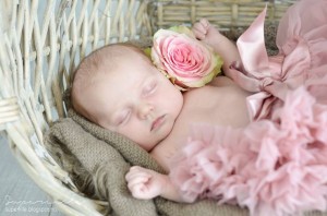 BabyTutu - Superlille Blogspot - skjørt - baby - barnelykke - gammelrosa - tearose - angelsface